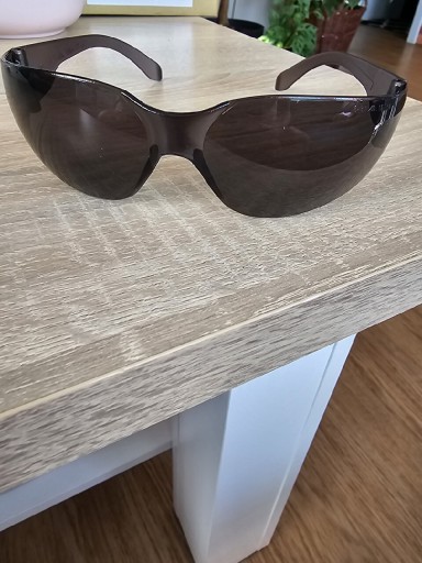 Zdjęcie oferty: Okulary ochronne przeciwsłoneczne Active Vision 