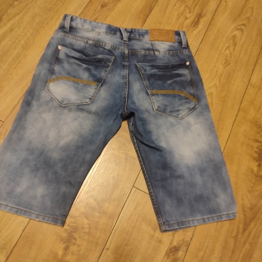 Zdjęcie oferty: krótkie spodenki jeans REBEL 