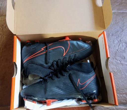 Zdjęcie oferty: Korki Nike Mercurial Superfly Academy DF Junior FG