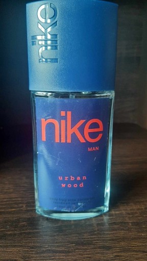 Zdjęcie oferty: Dezodorant perfumowany Nike man, Urban Wood, 75ml