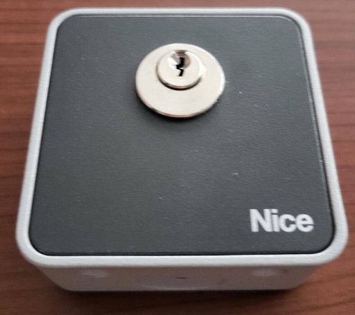 Zdjęcie oferty: Nice EKS przełącznik/zamek natynkowy kluczykowy