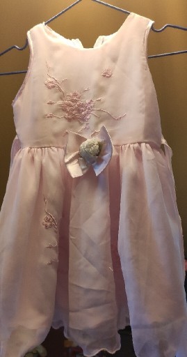 Zdjęcie oferty: Śliczna sukienka dla młodej damy 2 latka.