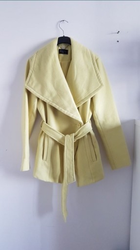 Zdjęcie oferty: Mohito płaszcz szlafrokowy żółty asymetryczny 36S