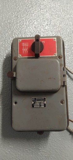 Zdjęcie oferty: Przełącznik maszyny do szycia MEZ POS 3 P1