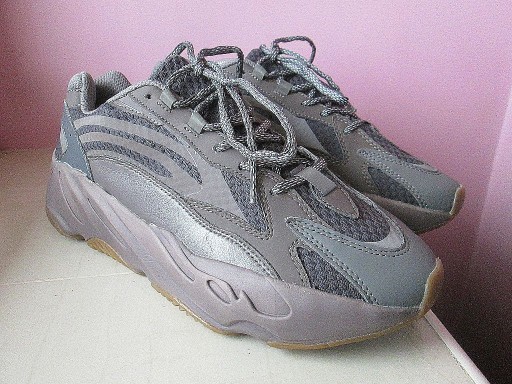 Zdjęcie oferty: NOWE BUTY ADIDAS YEEZY BOOST 700 V2 TEPHRA 43 1/3