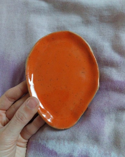 Zdjęcie oferty: Mały talerzyk ceramiczny ręcznie robiony pomarańcz
