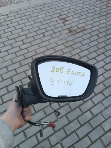 Zdjęcie oferty: Lusterko prawe peugeot 208