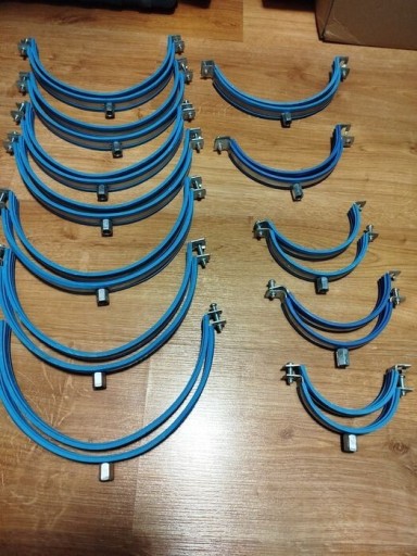 Zdjęcie oferty: Zestaw obejm z uszczelką, uchwytów do wentylacji fi250,200,160,125,100