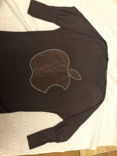 Zdjęcie oferty: brązowa bluzka z nadrukiem jabłka 