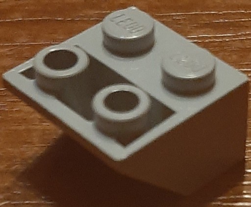 Zdjęcie oferty: LEGO Dachówka 2x2x1 zestaw 5szt.