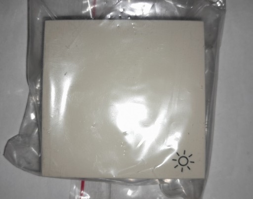 Zdjęcie oferty: Klawisz Pojedynczy światło Polo-Fiorena krem - nowy