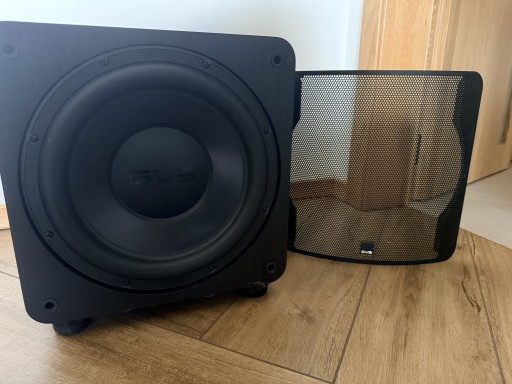 Zdjęcie oferty: Subwoofer SVS SB-3000 + SVS SoundPath Subwoofer Isolation System 4