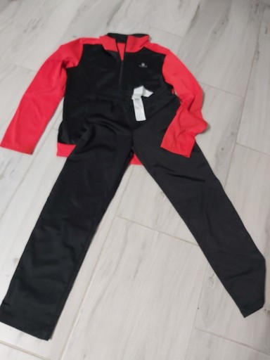 Zdjęcie oferty: Dres   roz 134 Decathlon 