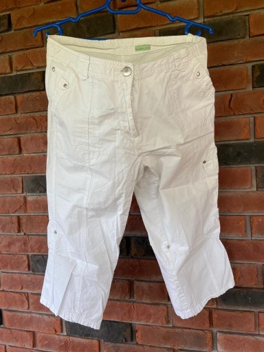 Zdjęcie oferty: Białe spodnie na lato 7/8 roz 42