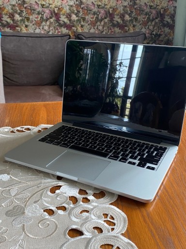 Zdjęcie oferty: MacBook Pro 2015, 13 cali, i5/16GB RAM 256 GB SSD 