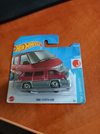 Zdjęcie oferty: Hot Wheels 1986 Toyota Van 