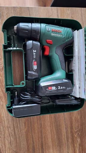 Zdjęcie oferty: Wiertarko-wkrętarka BOSCH EasyDrill 18V-40 