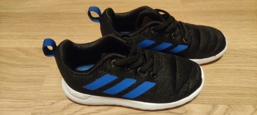 Zdjęcie oferty: Buty dziecięce Adidas rozmiar 26