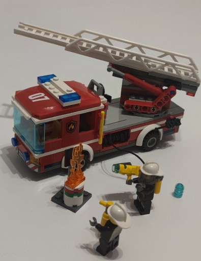 Zdjęcie oferty: LEGO City 60107 - Wóz strażacki z drabiną