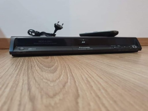 Zdjęcie oferty: Nagrywarka DVD z dyskiem Panasonic DMR-EH56