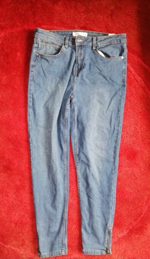 Zdjęcie oferty: Jeansy skinny 