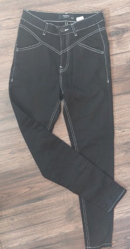 Zdjęcie oferty: Spodnie jeansowe reserved nowe bez metki xs