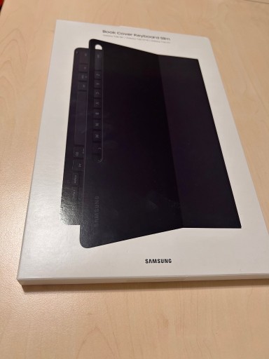 Zdjęcie oferty: Etui cover KEYBOARD Slim Samsung Galaxy Tab S8+