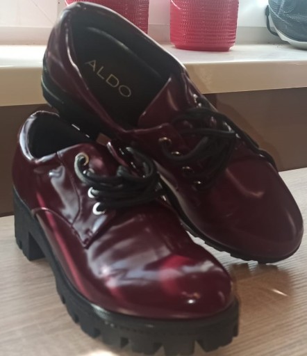 Zdjęcie oferty: NOWE Buty FULIA Oxfordki 40 skórzane lakierki z UK