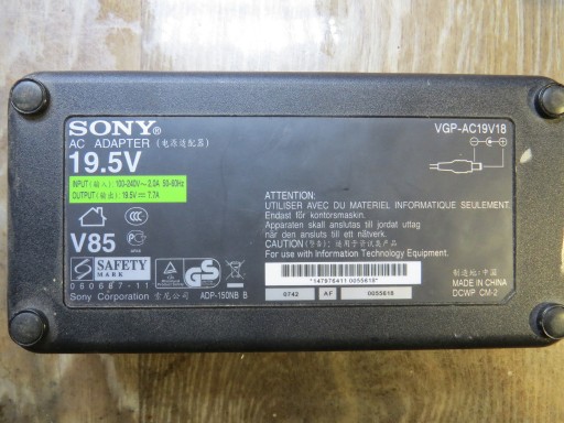 Zdjęcie oferty: Oryginalny Zasilacz Sony VGP-AC19V18 19.5V 7.7A