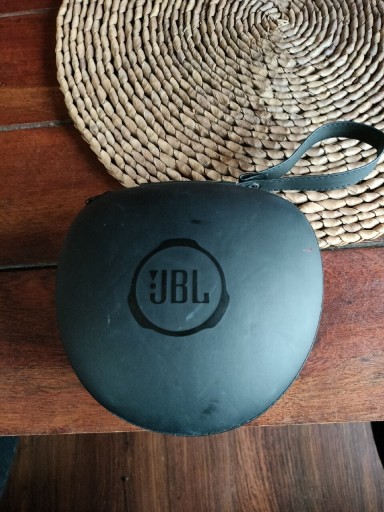 Zdjęcie oferty: Etui, pokrowiec na słuchawki JBL 