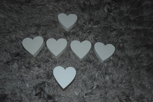 Zdjęcie oferty: Drewniane serduszka białe serca 6 sztuk 5x5cm