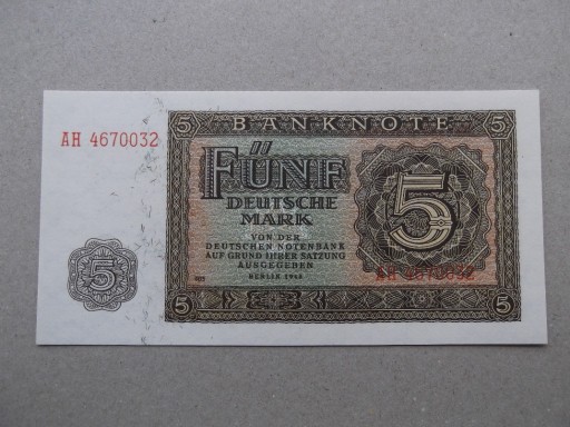 Zdjęcie oferty: Niemcy NRD 5 marka 1948 ser.AH UNC