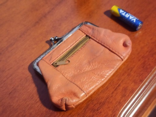 Zdjęcie oferty: Stara portmonetka pomarańczowa