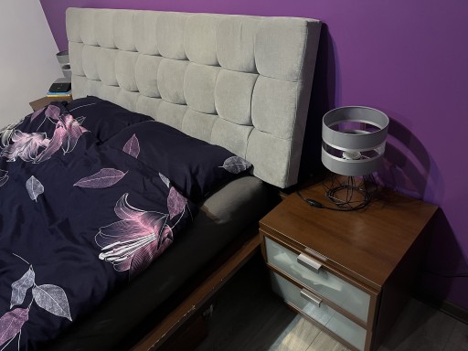 Zdjęcie oferty: Sypialnia zestaw, stoliki nocne, tapicerowane