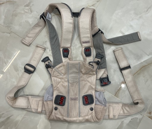 Zdjęcie oferty: Nosidełko dla dziecka - BabyBjorn