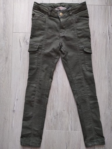 Zdjęcie oferty: Spodnie dziewczęce H&M r.128, pas max 65 cm