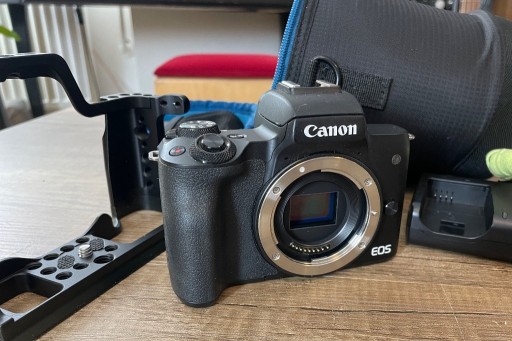 Zdjęcie oferty: Canon EOS M50 Mark II, black