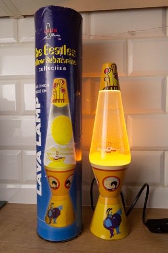 Zdjęcie oferty: The Beatles Yellow Submarine lava lamp oryginalna