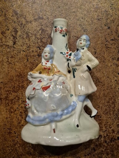 Zdjęcie oferty: figurka ceramiczna podstawa lampki wazonik PRL ? dworska para