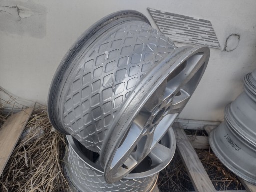 Zdjęcie oferty: Felgi aluminiowe FLW do BMW 16 5x120