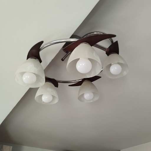 Zdjęcie oferty: Lampa sufitowa do salonu.