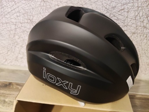 Zdjęcie oferty: Kask rowerowy rozmiar M Bluetooth 4.1 LED Czarny