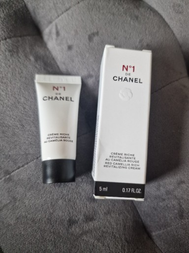 Zdjęcie oferty: Krem chanel creme riche revitalisante 5 ml 