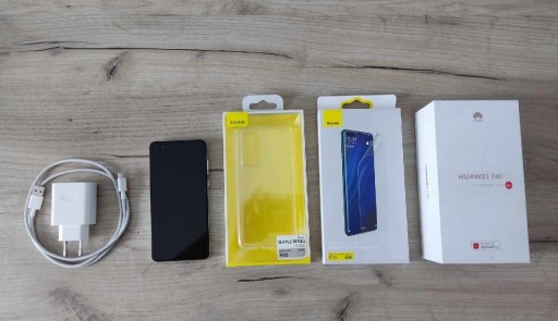 Zdjęcie oferty: Huawei p40 5G + folia + etui + ładowarka