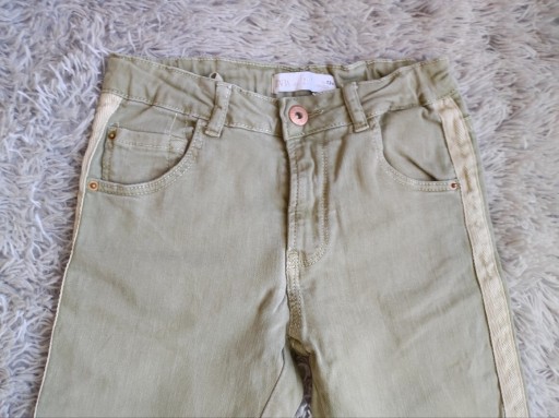Zdjęcie oferty: Spodnie jeansowe khaki Zara r. 134 jeansy