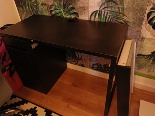 Zdjęcie oferty: Biurko Ikea Micke 105x50x75