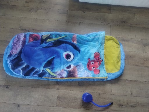 Zdjęcie oferty: Materac łóżeczko turystyczne śpiwór dla dzieci 150x60 Nemo Dory jak nowe