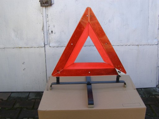 Zdjęcie oferty: Stary trójkąt ostrzegawczy PRL rok produkcji 1987
