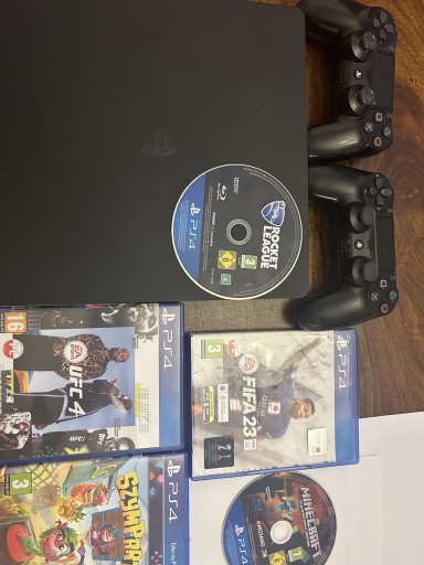 Zdjęcie oferty: PlayStation 4 slim 500