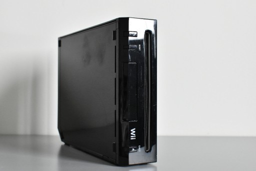 Zdjęcie oferty: Nintendo Wii - RVL-101 (tylko konsola)